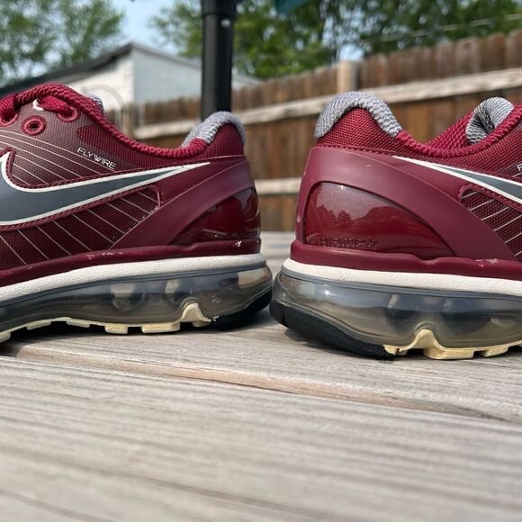 Nike Air Max 2010 Flywire 386374-600 Retro Maroon Women's Sneakers Size 6.5M - Picture 2 of 16